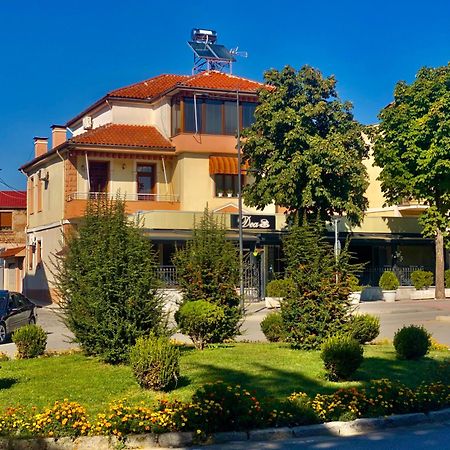 Vila A Hotel Korce Buitenkant foto