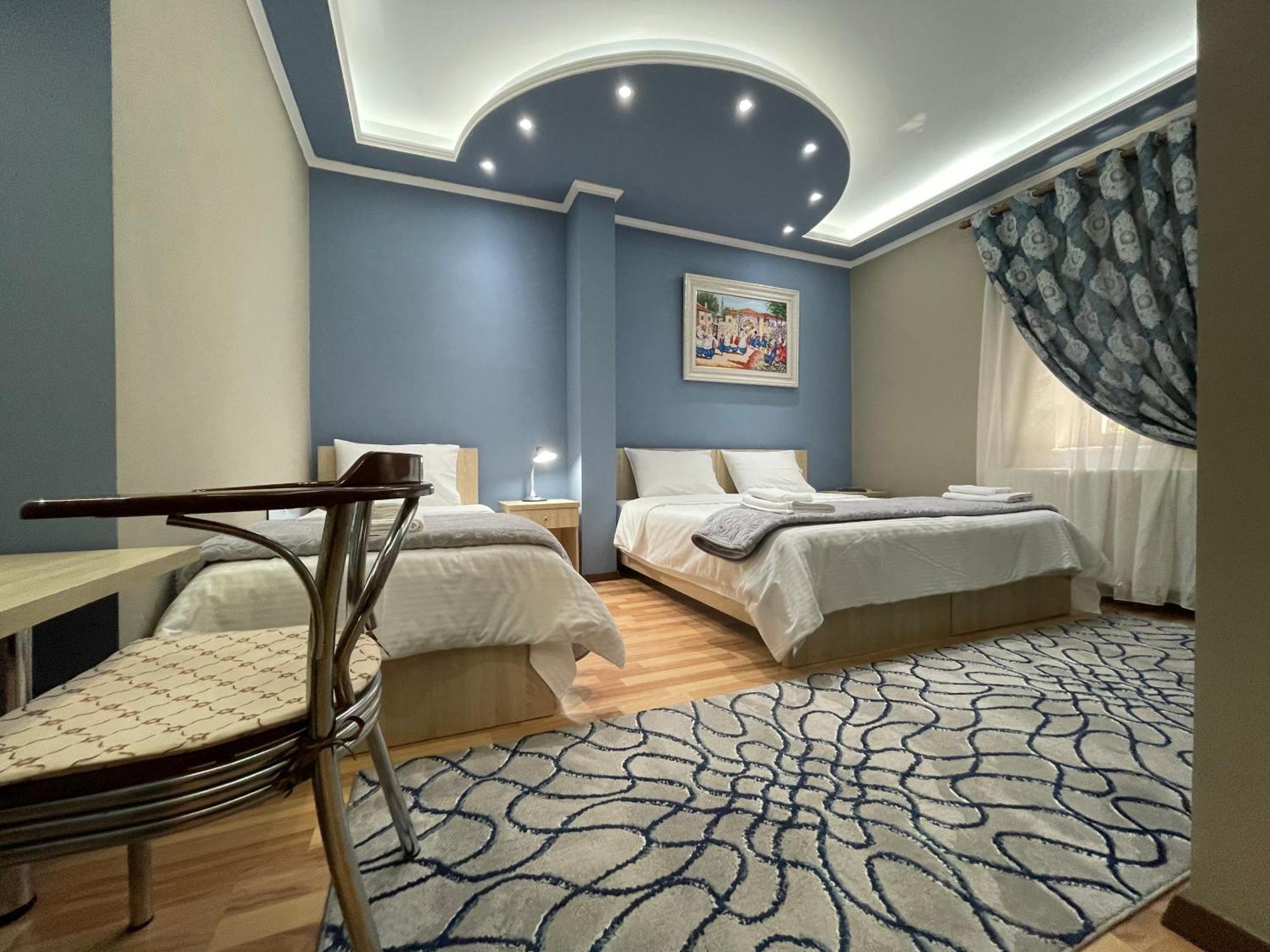 Vila A Hotel Korce Buitenkant foto