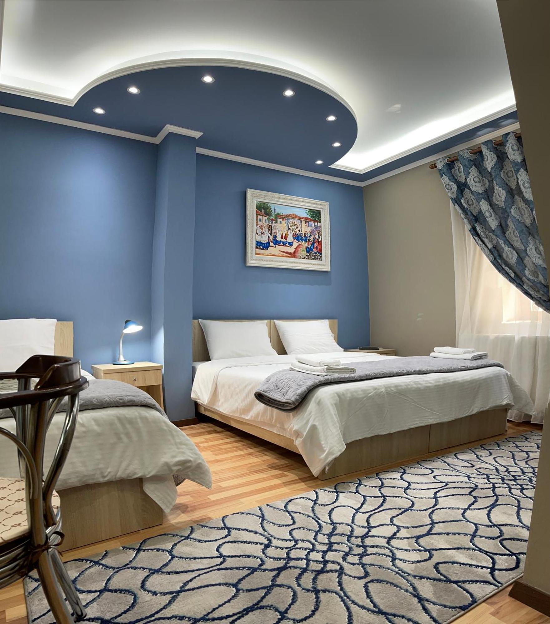 Vila A Hotel Korce Buitenkant foto